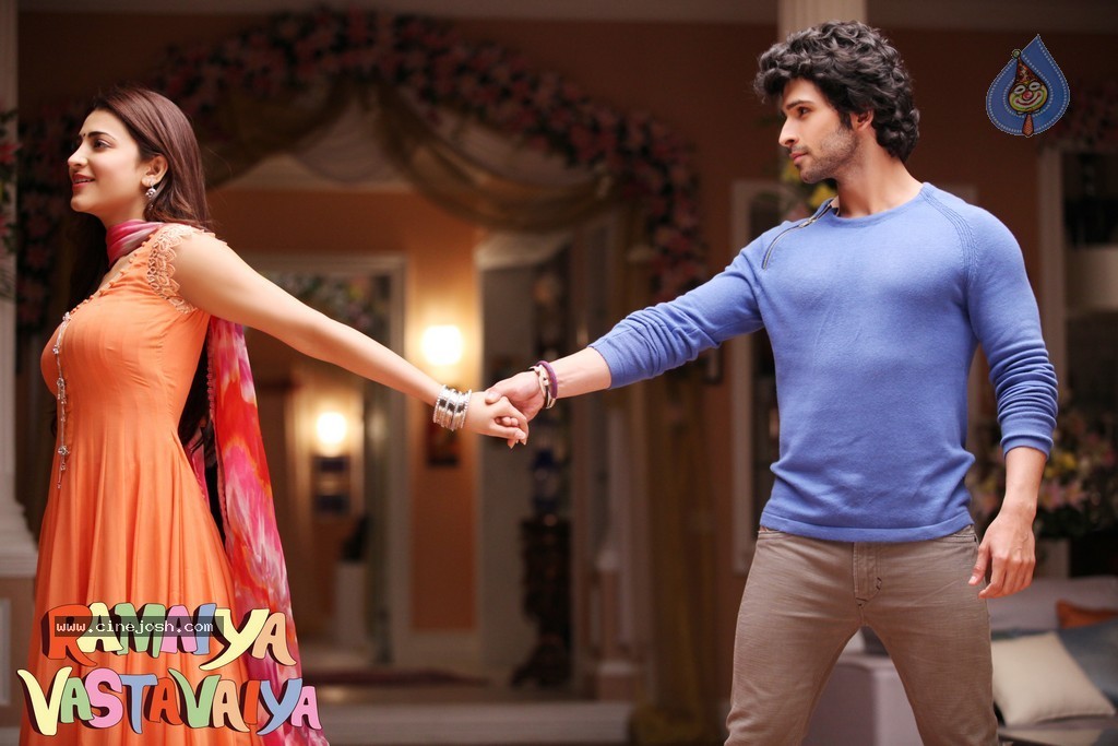 Ramaiya Vastavaiya Stills n Posters - 111 / 283 photos