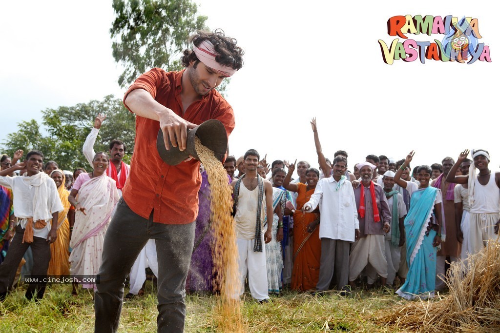 Ramaiya Vastavaiya Stills n Posters - 119 / 283 photos
