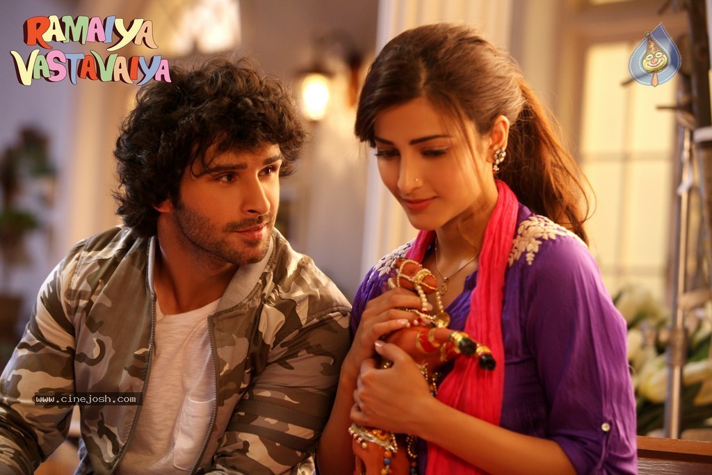 Ramaiya Vastavaiya Stills n Posters - 145 / 283 photos
