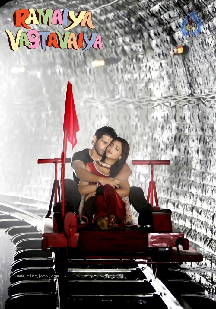Ramaiya Vastavaiya Stills n Posters - 153 / 283 photos