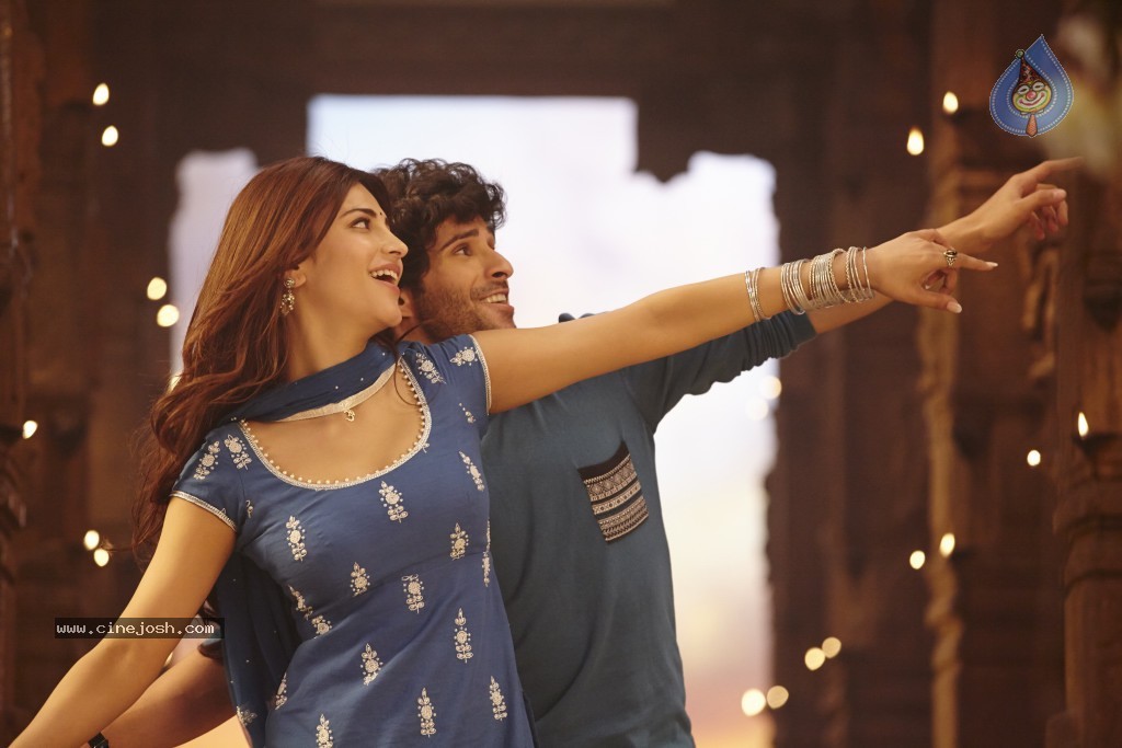 Ramaiya Vastavaiya Stills n Posters - 155 / 283 photos