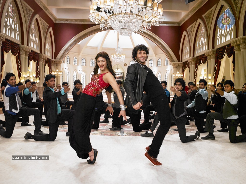 Ramaiya Vastavaiya Stills n Posters - 158 / 283 photos