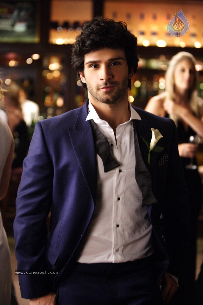 Ramaiya Vastavaiya Stills n Posters - 197 / 283 photos