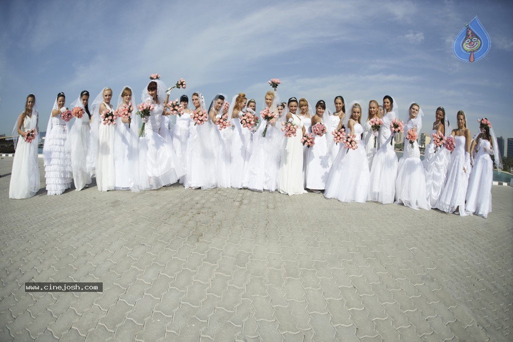 Ramaiya Vastavaiya Stills n Posters - 203 / 283 photos