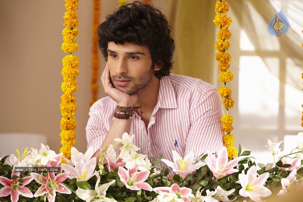 Ramaiya Vastavaiya Stills n Posters - 209 / 283 photos