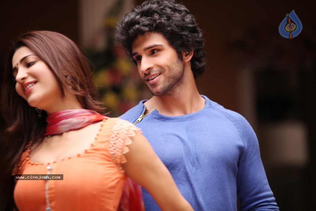 Ramaiya Vastavaiya Stills n Posters - 211 / 283 photos