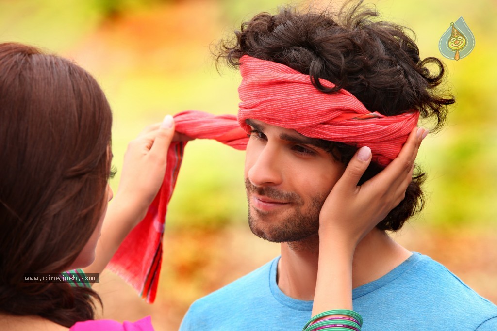 Ramaiya Vastavaiya Stills n Posters - 238 / 283 photos