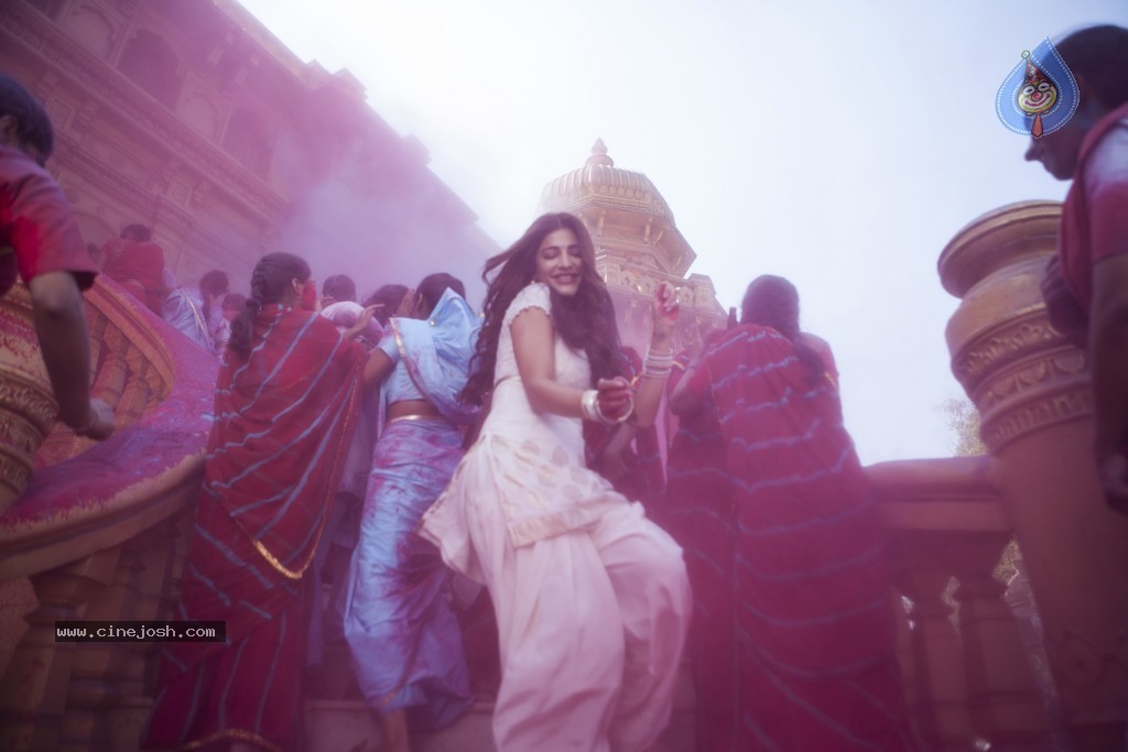 Ramaiya Vastavaiya Stills n Posters - 250 / 283 photos