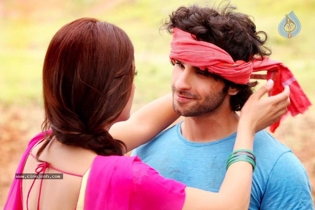 Ramaiya Vastavaiya Stills n Posters - 262 / 283 photos