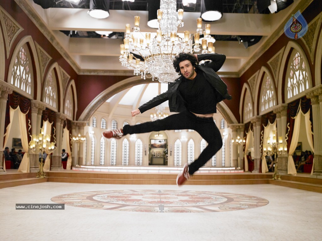 Ramaiya Vastavaiya Stills n Posters - 281 / 283 photos