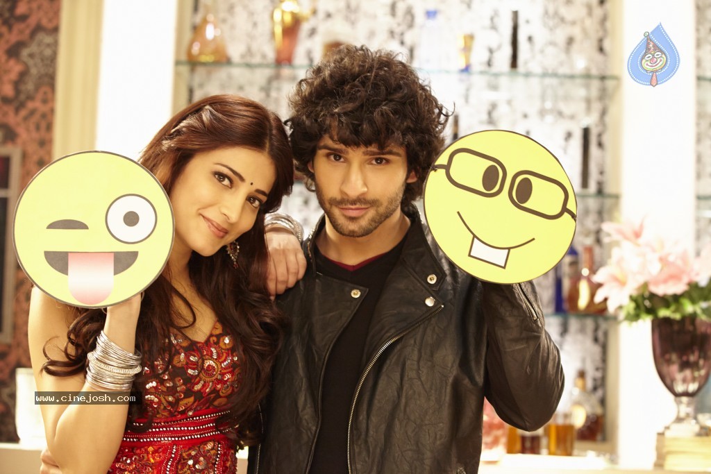 Ramaiya Vastavaiya Stills n Posters - 283 / 283 photos