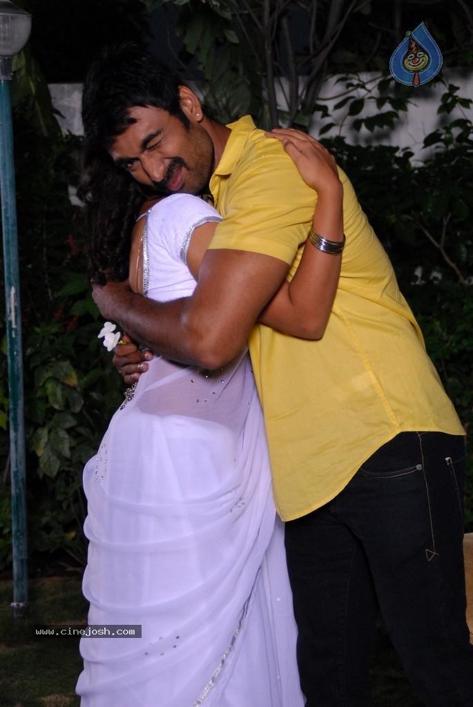 Ramudu Manchi Baludu Movie New Stills - 92 / 150 photos