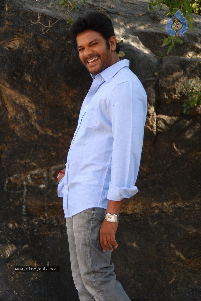 Ramudu Manchi Baludu Movie New Stills - 140 / 150 photos