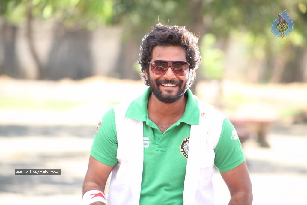 Ranam Tamil Movie Stills - 40 / 99 photos