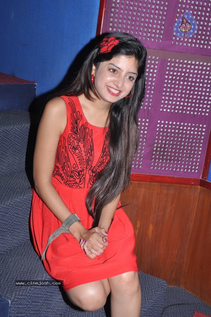 Ranam Tamil Movie Stills - 47 / 99 photos