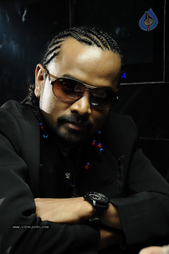 Ranam Tamil Movie Stills - 69 / 99 photos