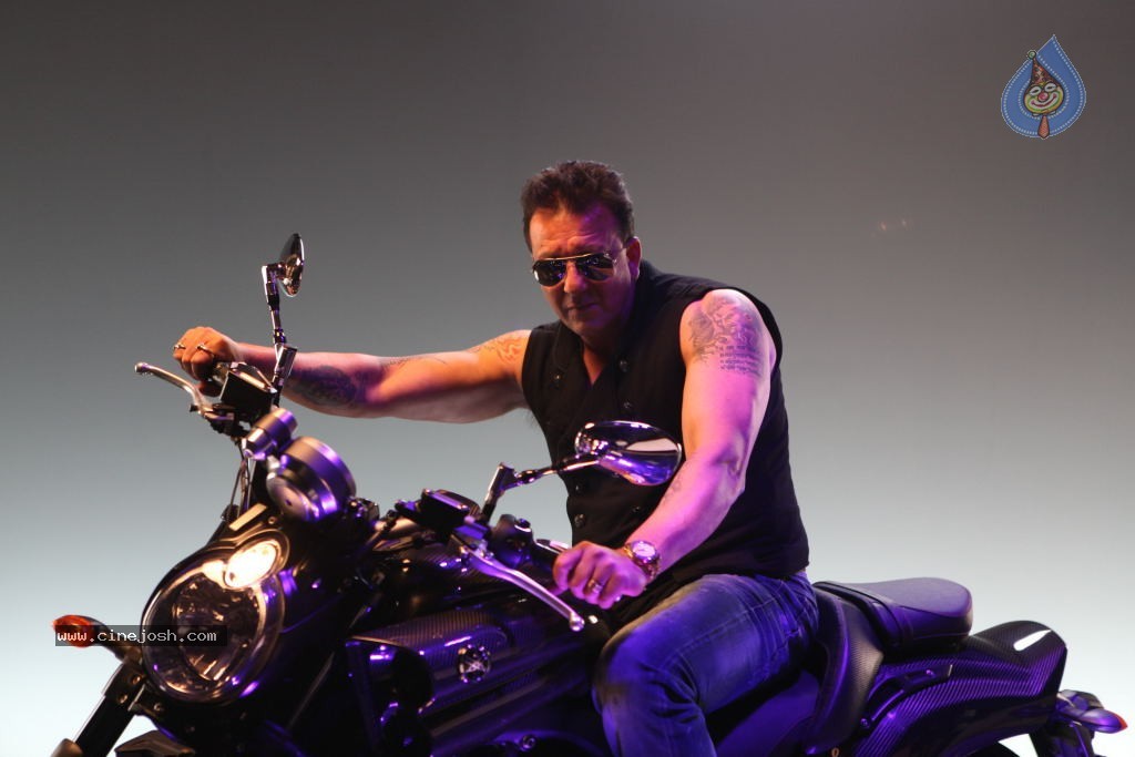 Rascals Bollywood Movie Stills - 5 / 12 photos