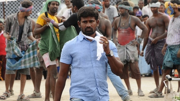 Rayudu Movie Latest Photos - 26 / 35 photos