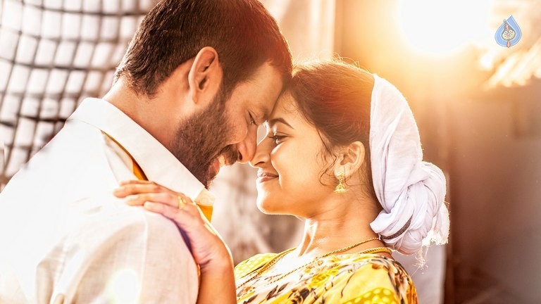 Rayudu Movie Latest Photos - 29 / 35 photos