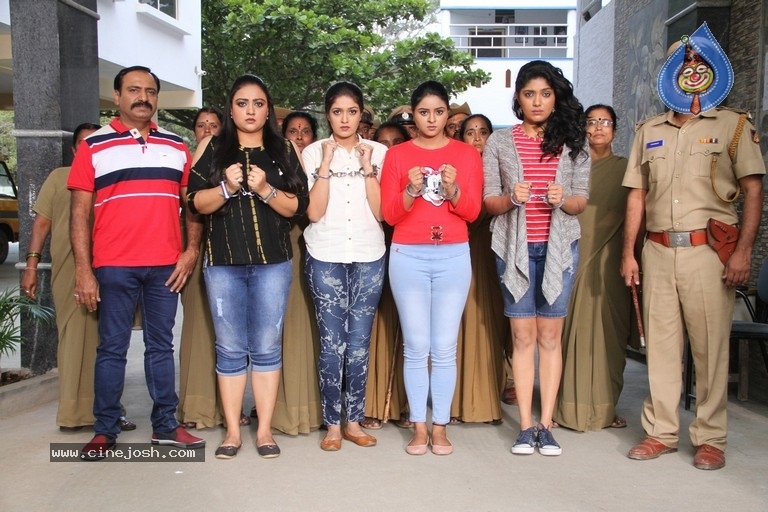 Real Dandupalya Movie Photos - 1 / 14 photos