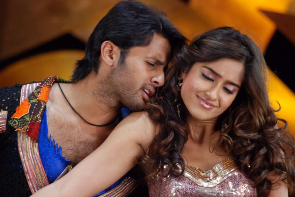 Nitin - Ileana - Rechipo - Movie Stills - 9 / 19 photos