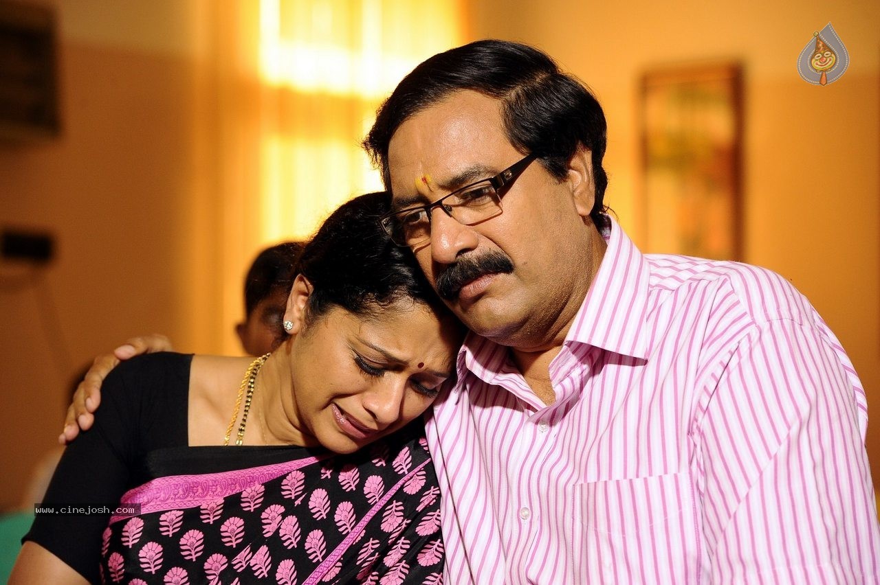 Red Alert Movie Gallery - 5 / 62 photos