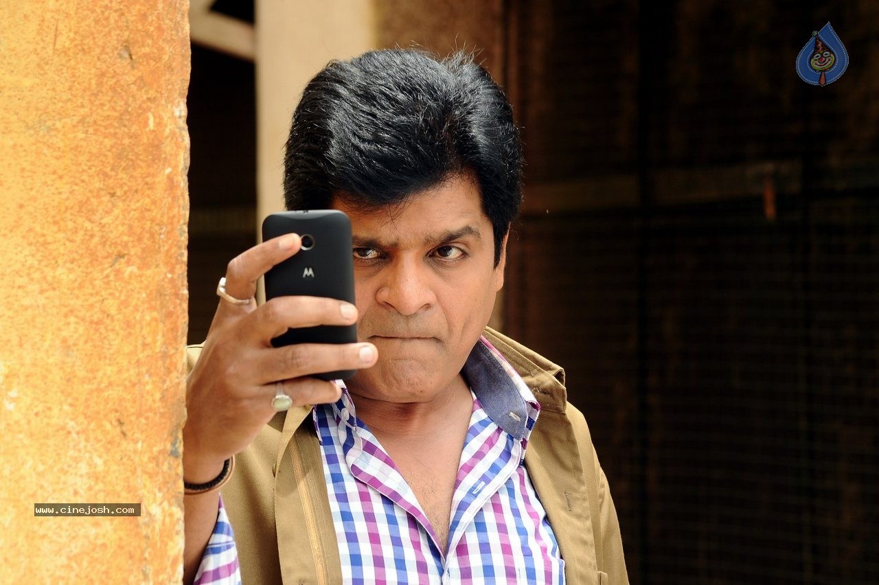 Red Alert Movie Gallery - 9 / 62 photos