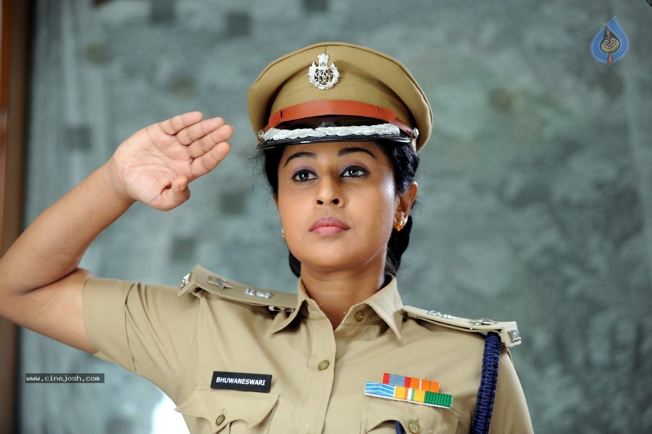 Red Alert Movie Gallery - 52 / 62 photos