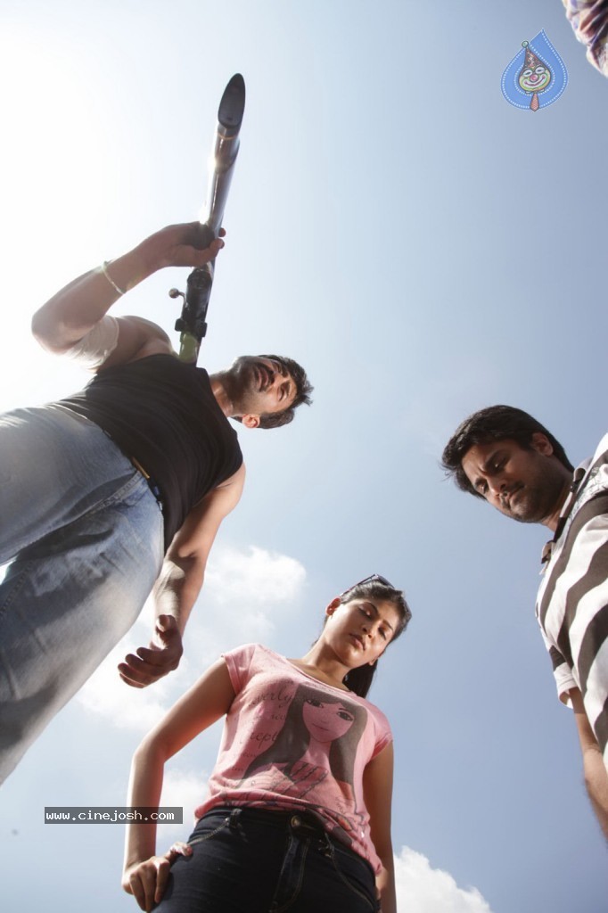 Rendavathu Padam Tamil Movie New Stills - 9 / 54 photos