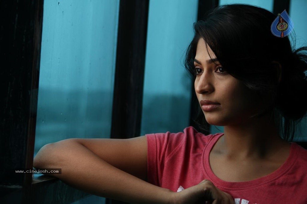 Rendavathu Padam Tamil Movie New Stills - 50 / 54 photos