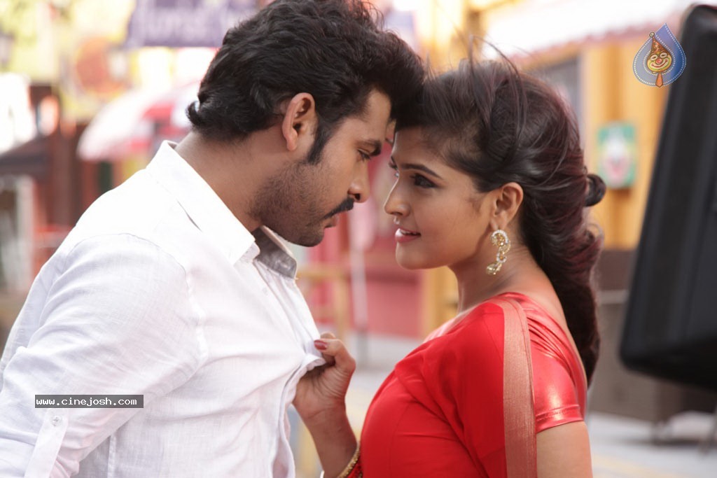 Rendavathu Padam Tamil Movie Photos - 28 / 90 photos