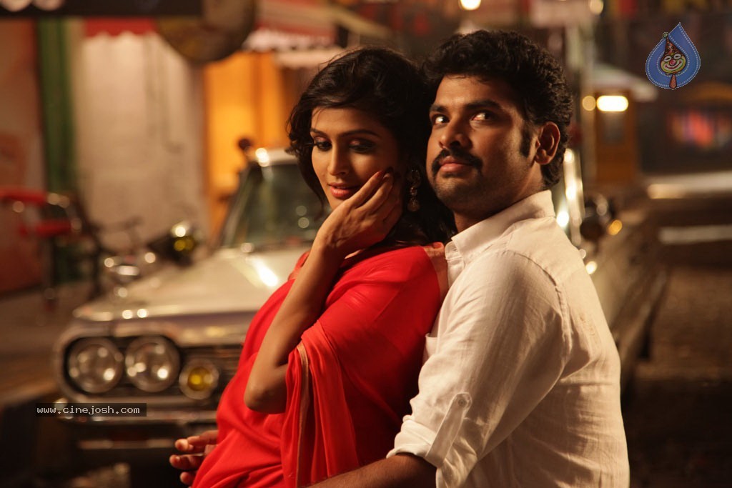 Rendavathu Padam Tamil Movie Photos - 54 / 90 photos