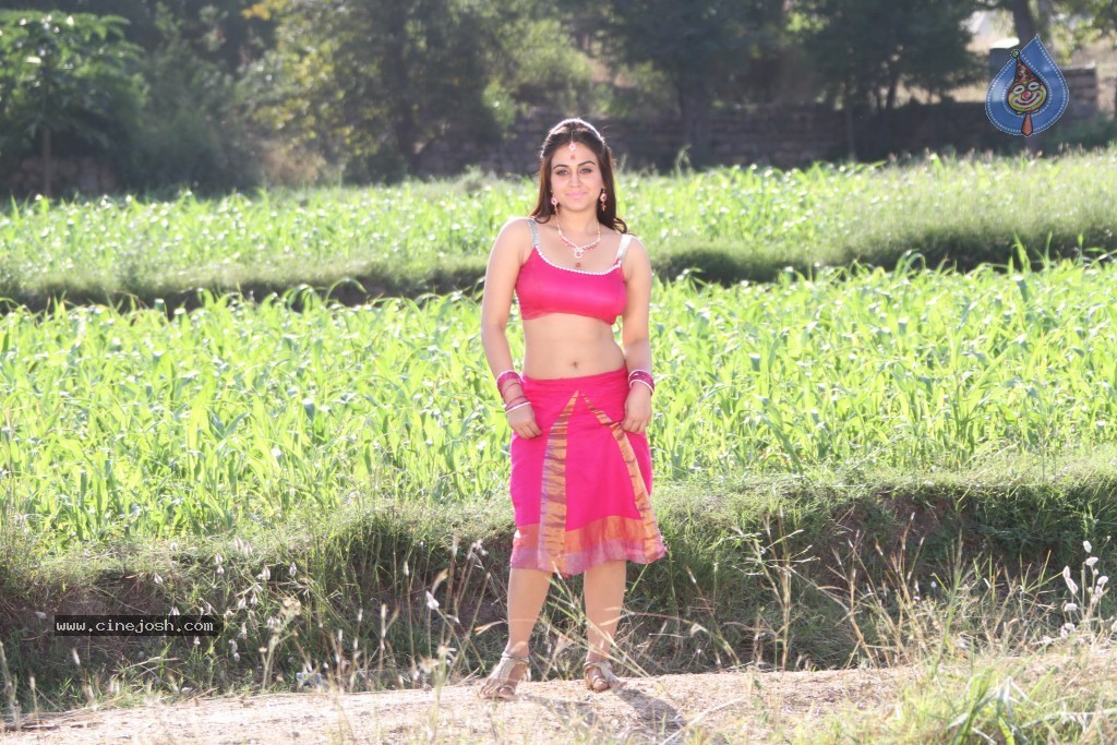 Rey Rey Movie New Photos - 21 / 40 photos