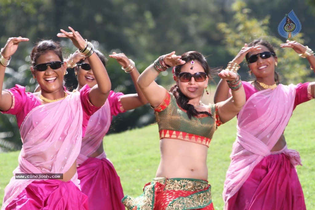 Rey Rey Movie New Photos - 24 / 40 photos