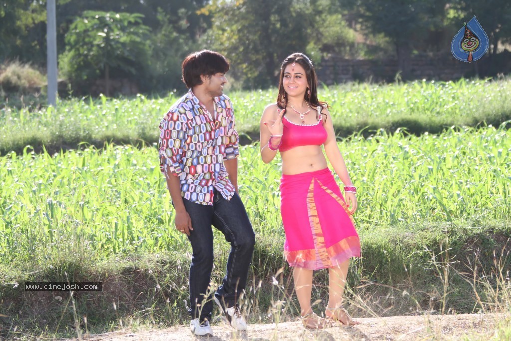 Rey Rey Movie New Photos - 27 / 40 photos