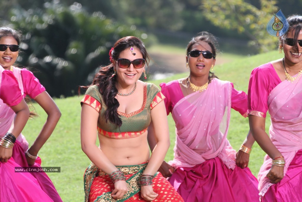 Rey Rey Movie New Photos - 33 / 40 photos