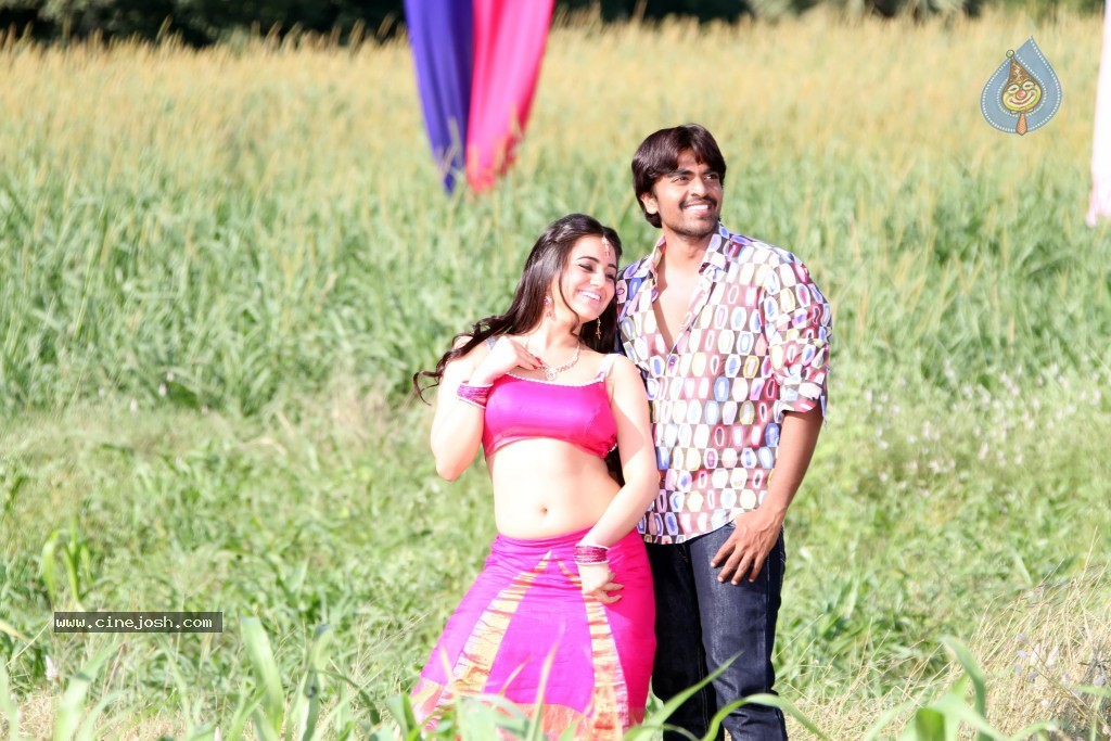 Rey Rey Movie New Photos - 37 / 40 photos