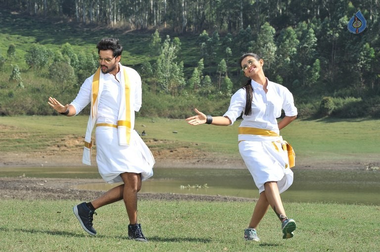 Right Right Movie New Photos - 3 / 21 photos