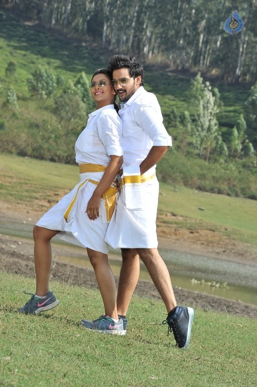 Right Right Movie New Pics - 2 / 11 photos