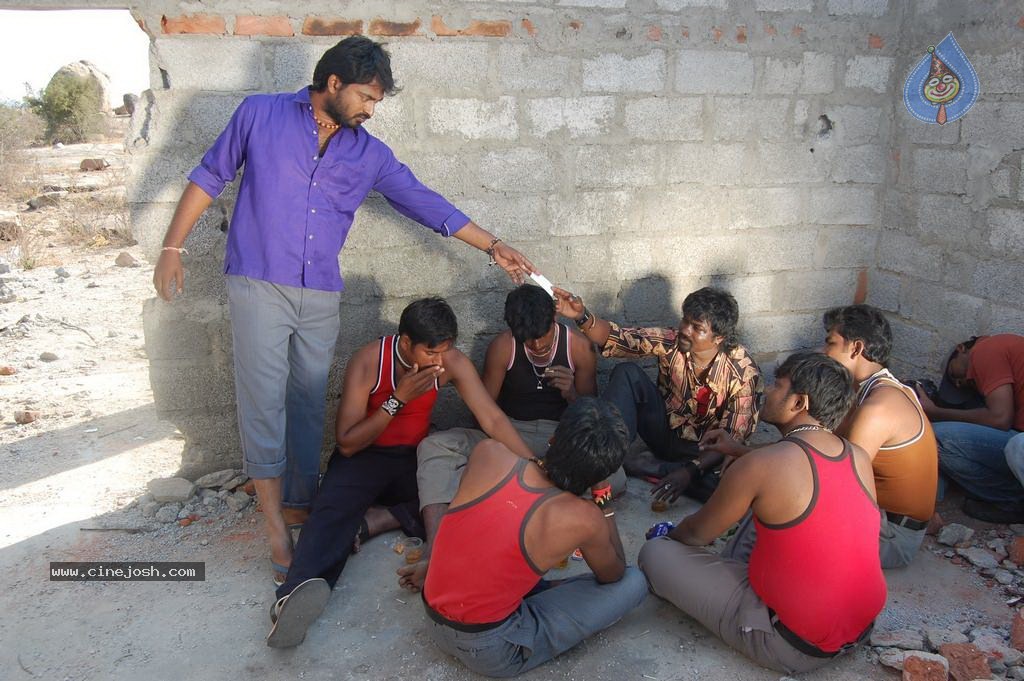 Road No 76 Chenchalguda Area Movie Stills - 36 / 52 photos