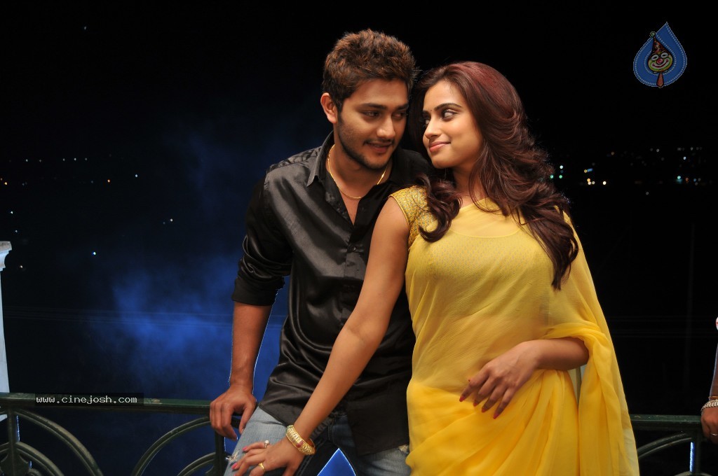 Romance Movie Stills - 1 / 7 photos