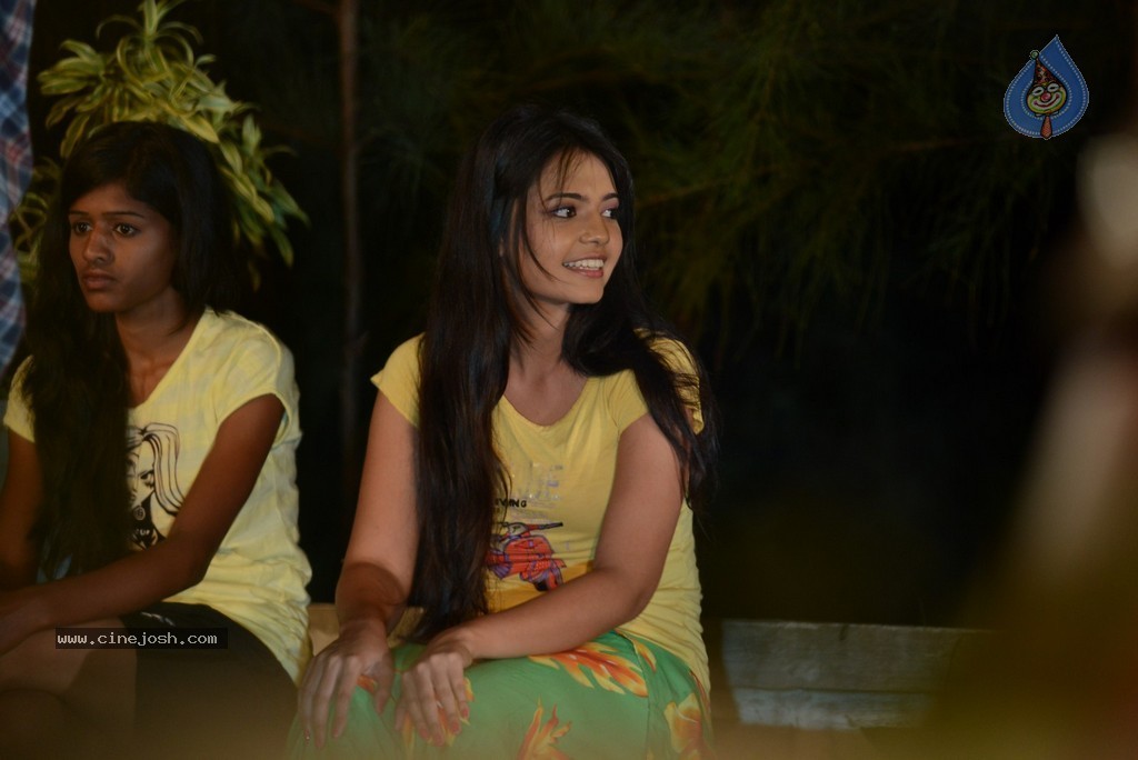 Romance with Finance Movie Stills - 139 / 145 photos