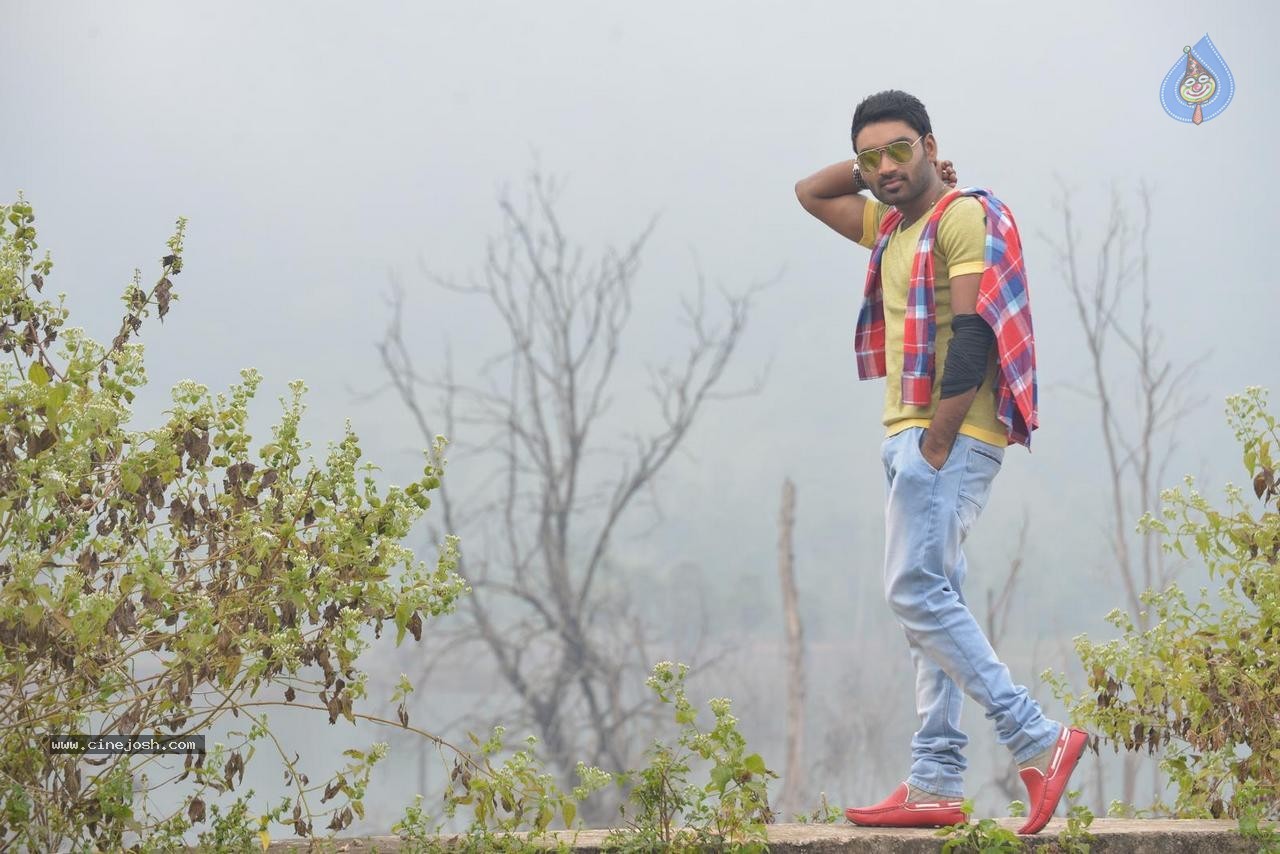 Romance with Finance Movie Stills - 49 / 64 photos