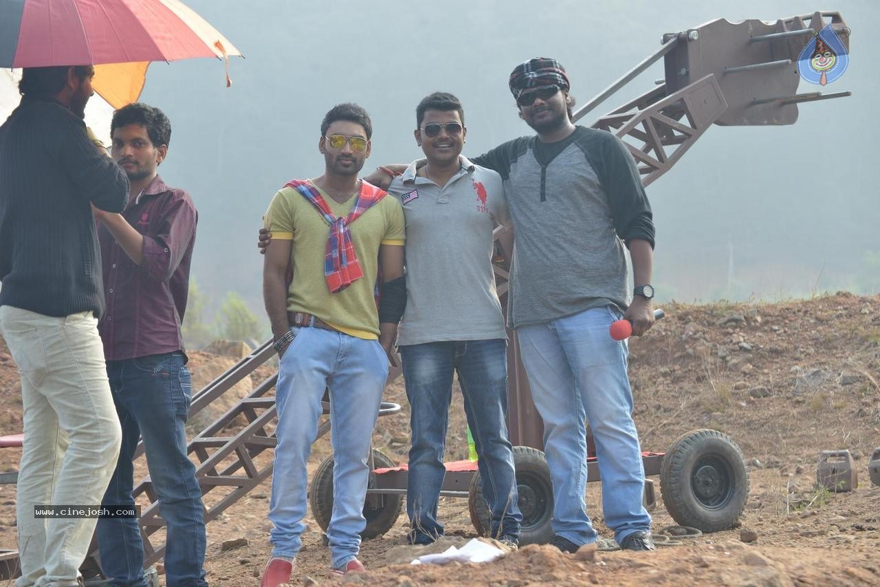 Romance with Finance Movie Stills - 60 / 64 photos