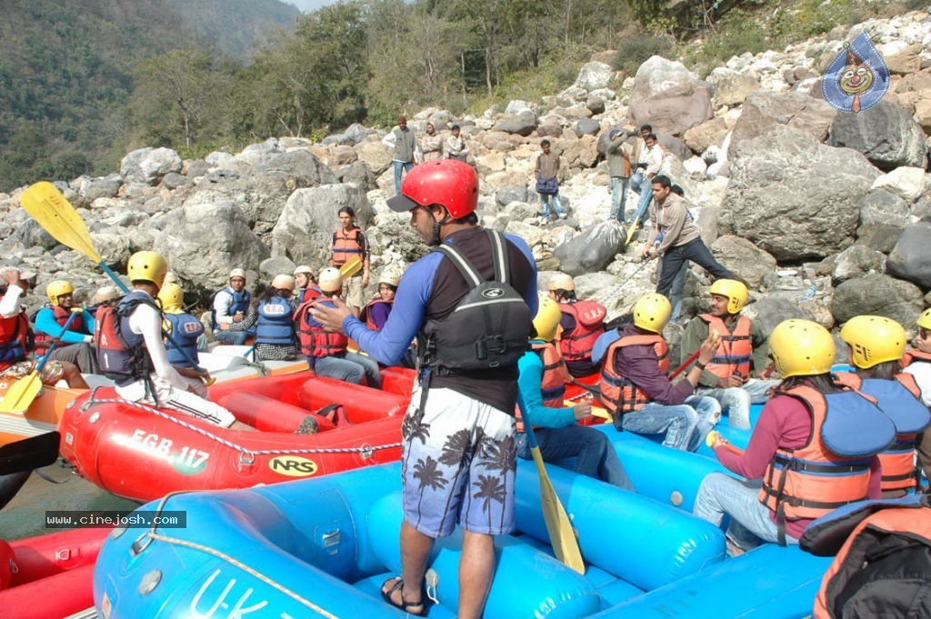 Routine Love Story Movie New Photos - 72 / 132 photos