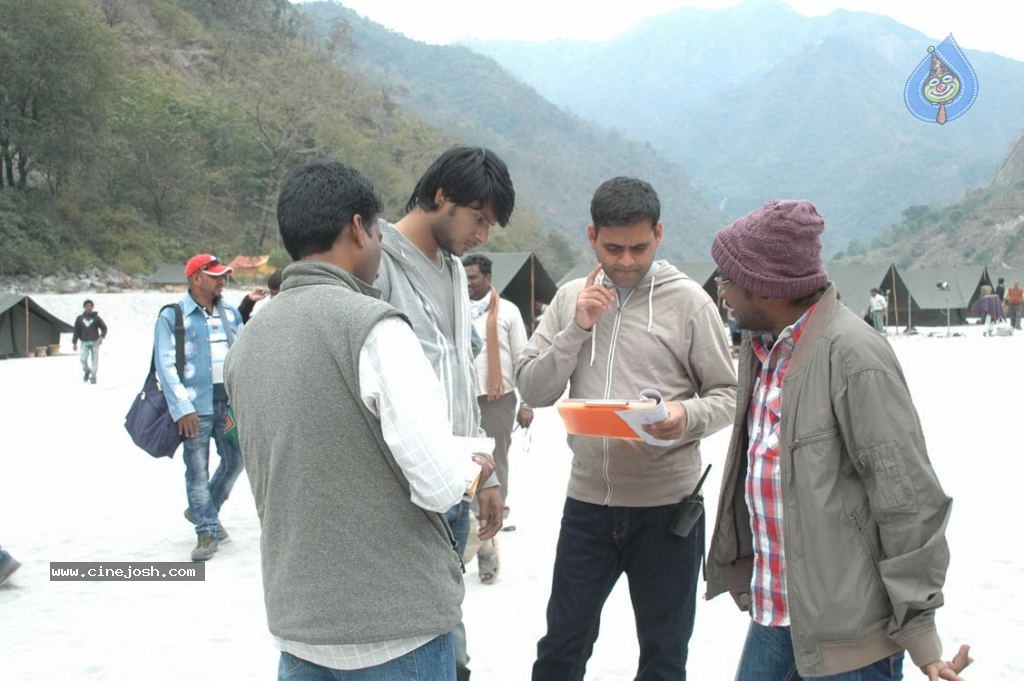 Routine Love Story Movie New Photos - 99 / 132 photos