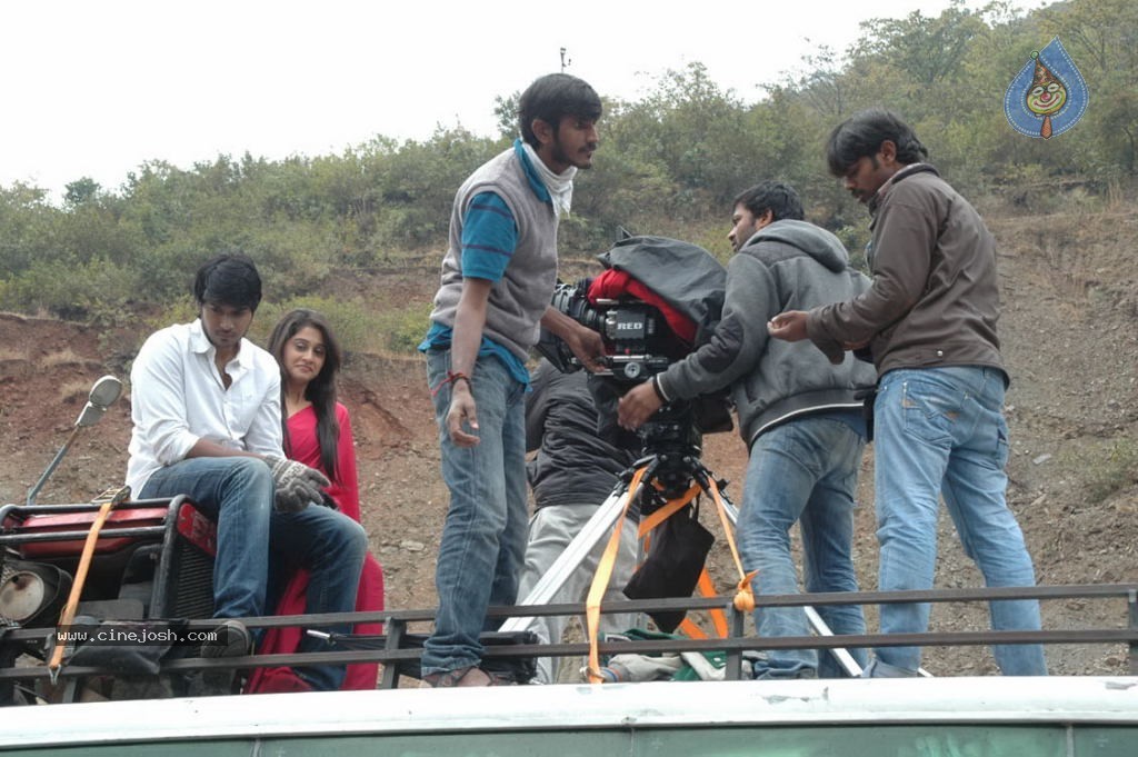 Routine Love Story Movie New Photos - 101 / 132 photos