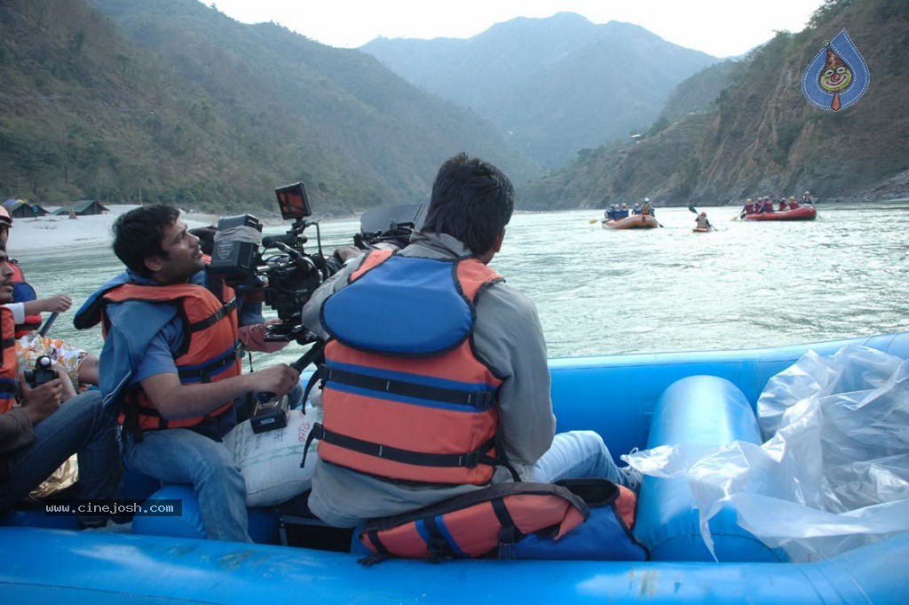 Routine Love Story Movie New Photos - 115 / 132 photos