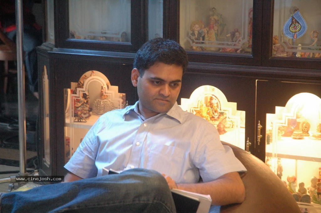 Routine Love Story Movie New Photos - 117 / 132 photos