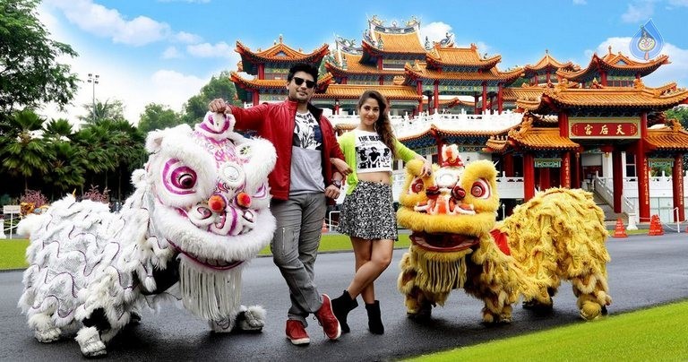 Saahasam Tamil Movie Photos - 9 / 19 photos